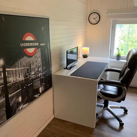 Modernes Grosses Haus 125qm Bei Hamburg - Familien, Gruppen & Business, Wifi 100mbit Glasfaser, Kamin, Garten 760 Qm, Zwei Baeder Casa de Férias Quickborn (Pinneberg)