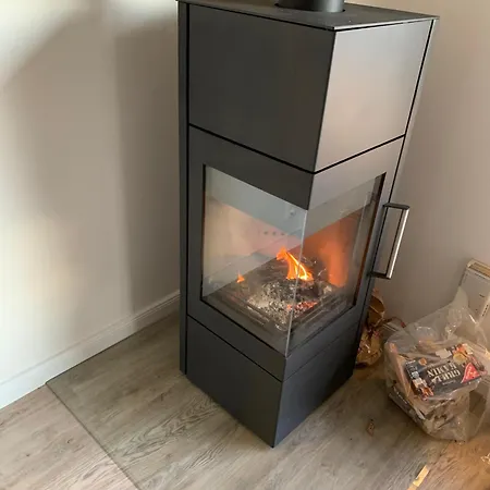 Grosses Ruhiges Haus 125 Qm Bei Hamburg - Familien, Gruppen & Business, 100 Mbit Glasfaser-wlan, Kamin, Garten 760qm