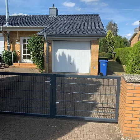 Modernes Grosses Haus 125qm Bei Hamburg - Familien, Gruppen & Business, Wifi 100mbit Glasfaser, Kamin, Garten 760 Qm, Zwei Baeder *
